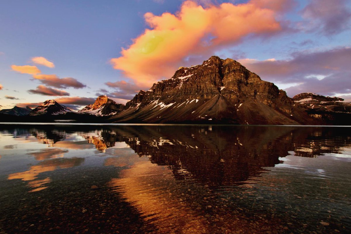 BanffNP's tweet photo. Happy Victoria Day from Banff National Park! ✨⛰️🏕️

Share your favourite #MountainMemories!

📸Taylor Wasuita https://t.co/symNBOUmxv