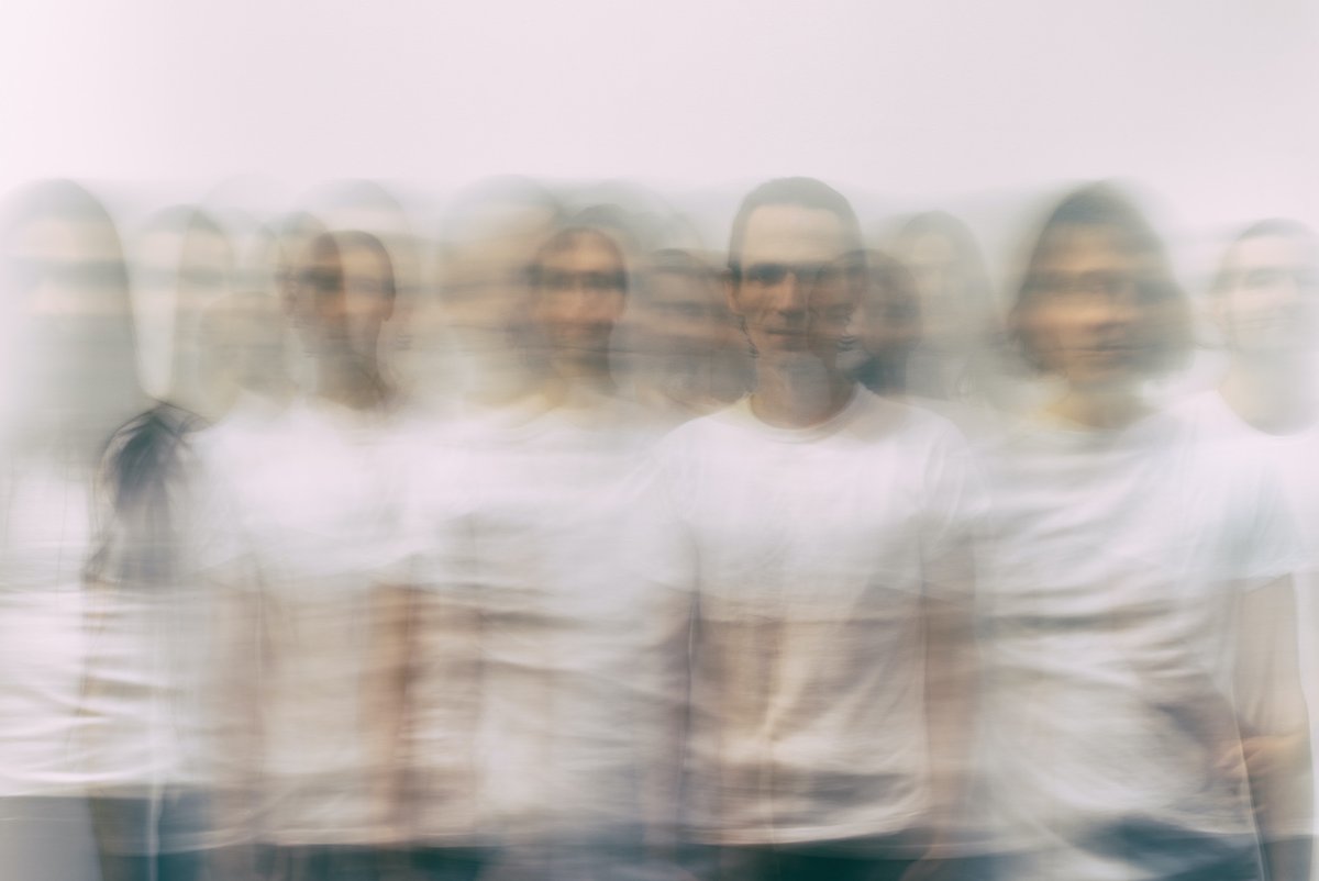 French post-rock/metal greats Year Of No Light releasing first album in 8 years &amp; discography box. Stream a new track: brooklynvegan.com/year-of-no-lig…