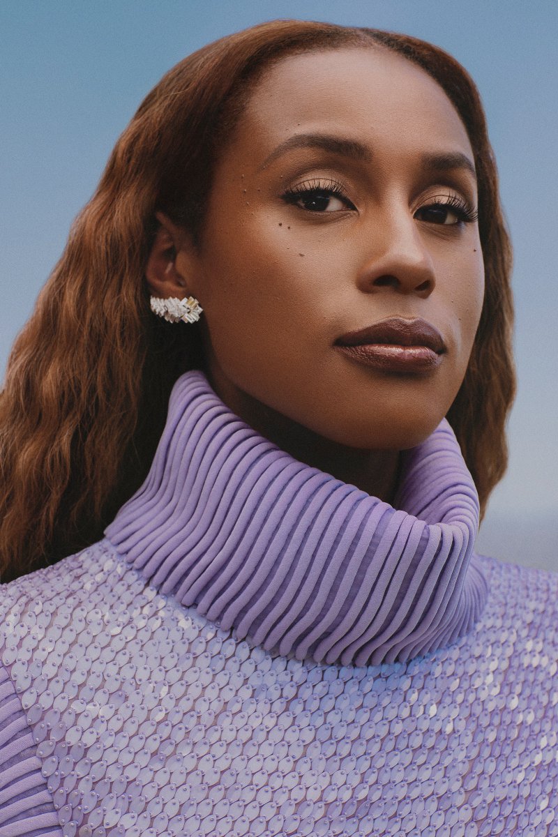 MaisonValentino's tweet photo. For the Vanity Fair 2021 “TV Issue,” #IssaRae was styled in a lavender sequin turtleneck vest from #ValentinoHauteCouture #CodeTemporal
#ValentinoNewsstand https://t.co/FruV94Xogi