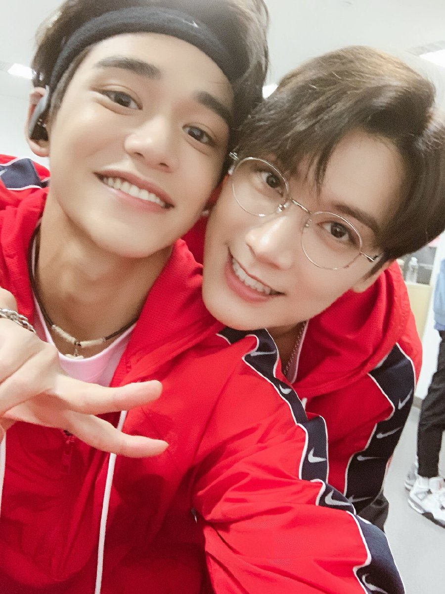 Luten2010's tweet photo. the cutest friendship ever https://t.co/DCr8Req0j3