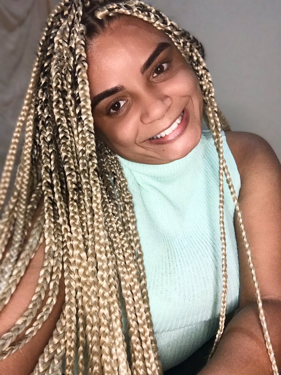 graziellen95's tweet photo. Um belo dia resolvi muda 🥰
.
.
.
.
#linda #blogueira #maravilhosa #Twitter #feliz #seame #seaceite https://t.co/zw9PsHQFId