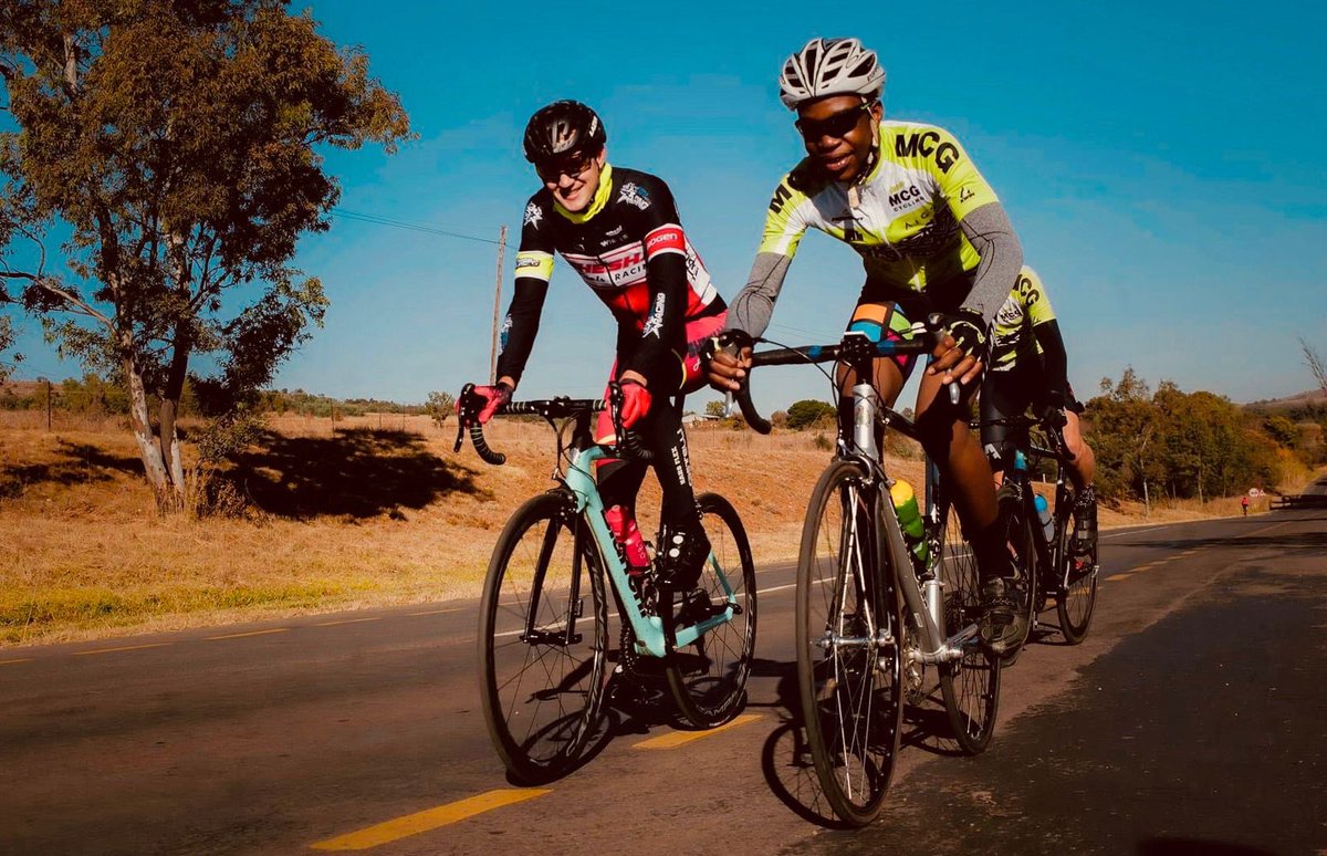 officeguru2022's tweet photo. Shesha Fuels Racing and Team MCG Cycling . 🚴‍♂️ #futurestars https://t.co/m567jMu3OW