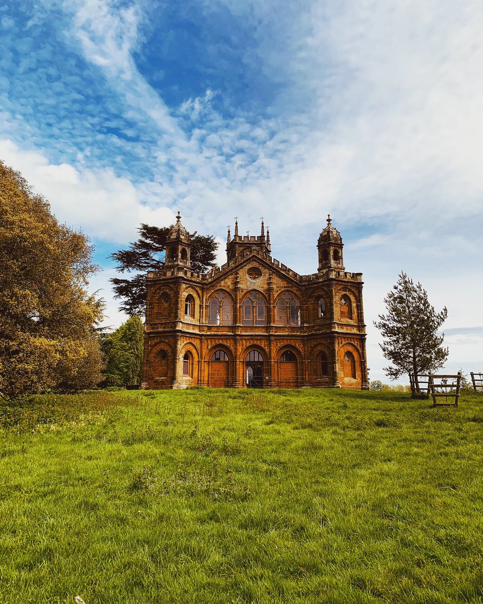 In love with <a href="/nationaltrust/">National Trust</a> <a href="/LandmarkTrust/">The Landmark Trust</a>’s Stowe Gothic Temple and the best thing is... you can apparently hire it for a holiday break 😍 #Stowe