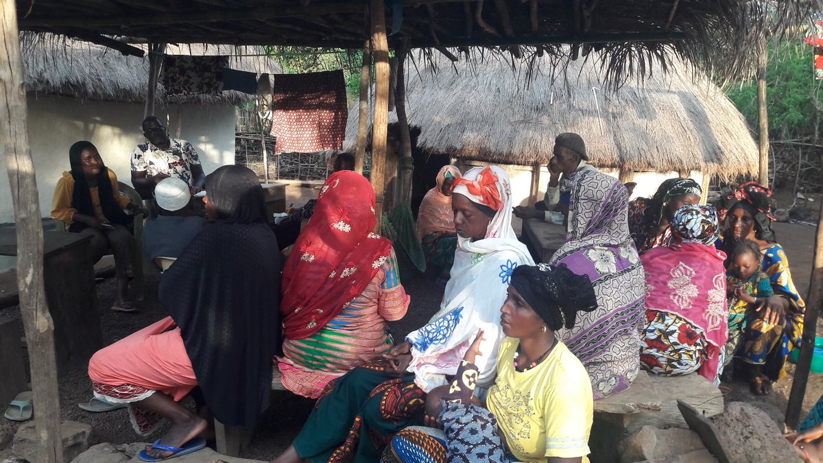 momarndao1's tweet photo. #Guinée : Visite Projet énergie de l’OMVG sur fleuve gambie).
Dans amplifier la voix des femmes affectées par les projets de la @AfDB_Group en Afrique de l'Ouest de @LSyndev #Sénégal, avec @FJS
#environnement #droitsdesfemmes #development #CECIDE https://t.co/x1UTYFyWvL