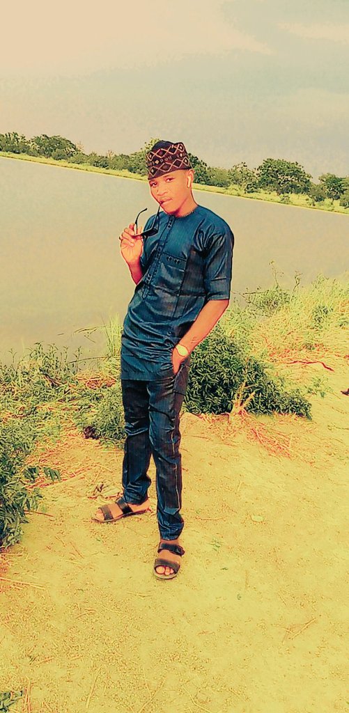 57cc425787df4b1's tweet photo. Shukhran to my creator https://t.co/gPPTlpPvDj