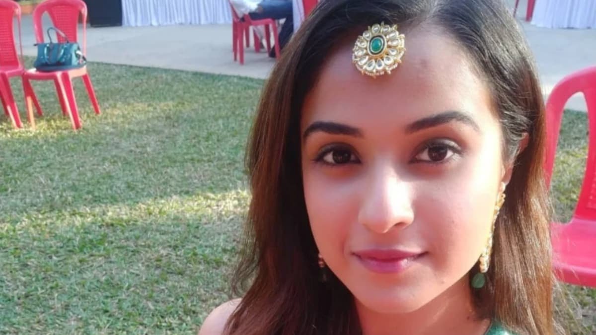 Dris_DP's tweet photo. Night tagline.
For our beautiful Disha 
One Day 4 Disha Birthday https://t.co/x5f8NVEaYw