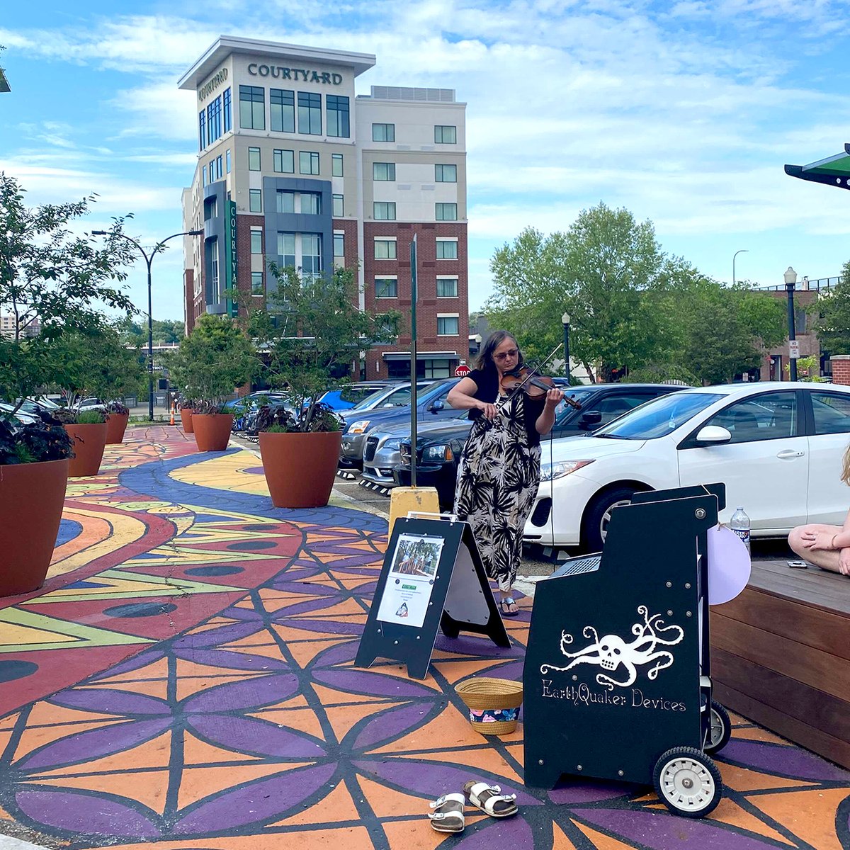 downtownakron's tweet photo. Fun evening in the Northside Green last Saturday, with Holly Brunswick using the @EarthQuakerDev Seismic Station. Join us this Saturday, from 6 - 7 pm for another Busking in the Green concert: https://t.co/UgZKY2rTTx 
#livemusic #musicoutside #downtownAkron https://t.co/ugn1kGEwRF