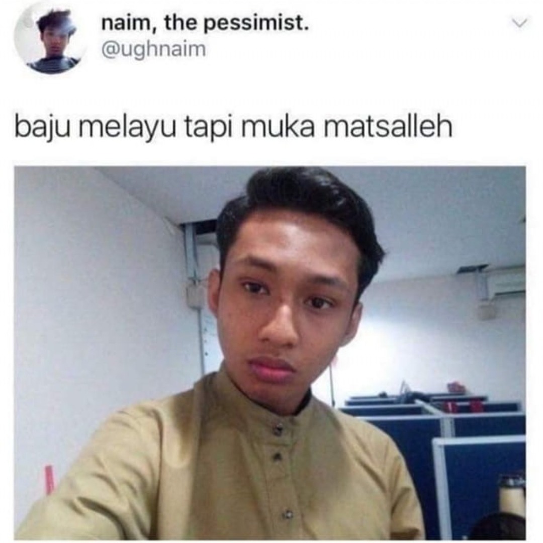 AiskrimPotongMY's tweet photo. Yes macam mat salleh sangat.
Sumber: via @ughnaim
#AiskrimPotong #APLawakCampus #APLucuIdok #bajumelayu #hariraya #eid #aidilfitri #matsalleh #mix #kacukan #yes #viral #trending #lawak #lucu #kelakar #rupa https://t.co/XTKkqpyKgu