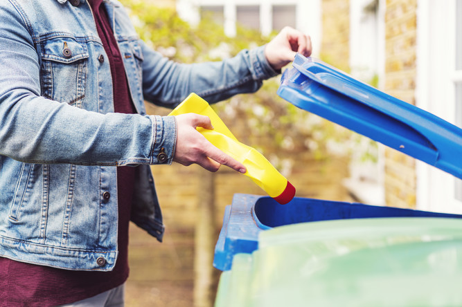 HertsWasteAware's tweet photo. It's not too late to join our 'What's in our bins' online event tomorrow. Find out more about the onward journey of Hertfordshire's rubbish. Tuesday 25th May, 10am.
https://t.co/3jPkwh0je2
@SustFest21 #Sustfest21 #WasteAware https://t.co/H4W6hSg5b2