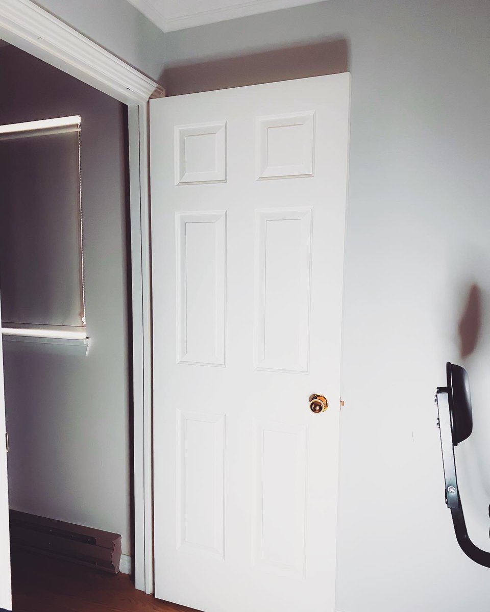 EmmaAus27418832's tweet photo. “Nobody's gonna know." 😏⠀
⠀
"They're gonna know." 😬⠀
⠀
"How would they know?" 😂⠀
⠀
I ran out of room to hang everything, but still - command hooks ftw! 👌😎😂😍⠀
#Commandhooks #bdsm #kink #sexblogger #sexpodcast #naughtysecrets #noonewillknow https://t.co/x9e1zigIAH
