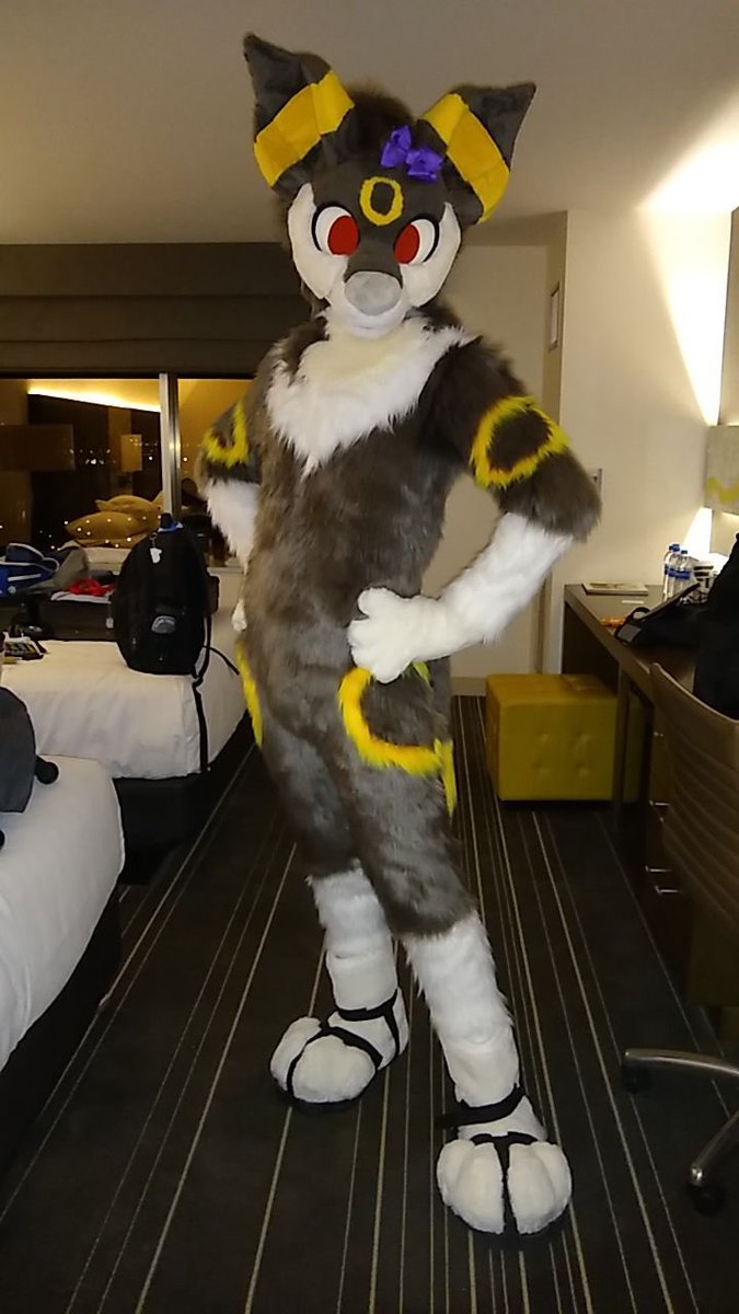 PlsPetBree's tweet photo. Post your sona and the animal they’re based on https://t.co/APRxJocQm5