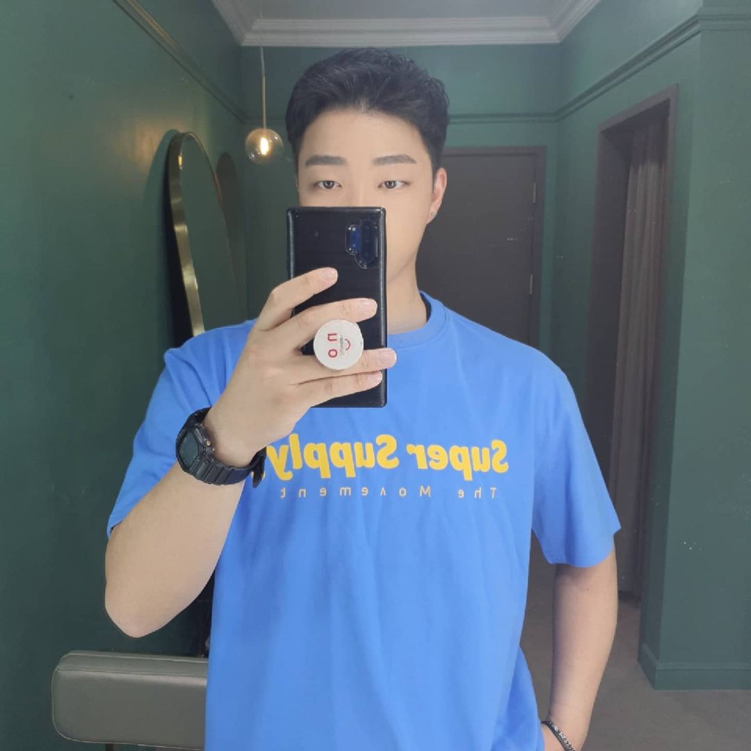 FBsNTB1's tweet photo. «🌐» ACTUALIZACIÓN DE SANGWOOK EN INSTAGRAM

➡️https://t.co/ODpmjOw8Ui

#ntic #n_tic #sangwook #supersupply @wogi0175 @ntic_official https://t.co/8AC5yNA7Ee