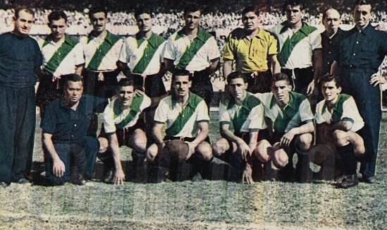 Archivo Fútbol on Twitter: "Efeméride ⌛ #UnDiaComoHoy en 1953, #Banfield  derrotó a Lanús por 2 a 1 y con aquella victoria alcanzó su partido número  4️⃣9️⃣ invicto como local. La racha, récord