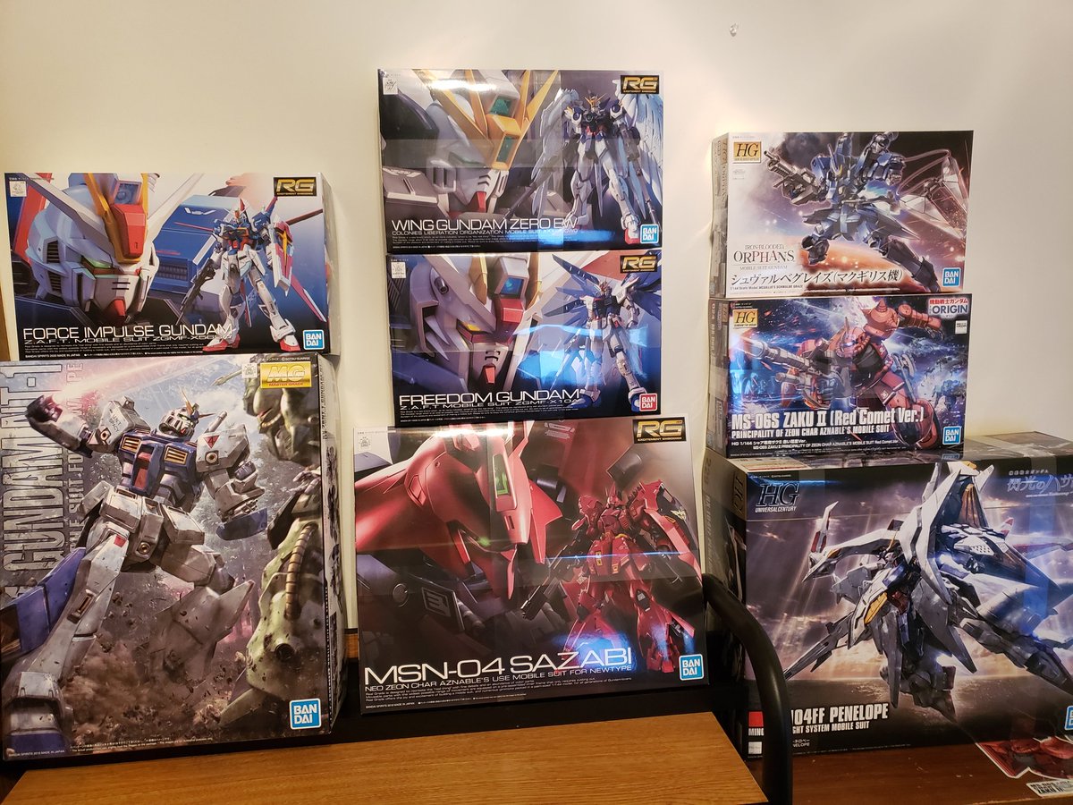 AlexKaneDappa's tweet photo. I managed to build up quite a back log this month! Stuff's been a bit scarce in our local shops so ots a mix between what i could grab there and some online shopping too. Hoping to start with my 1st MG soon #ichipla #gunpla https://t.co/Pf8ZyEheY5
