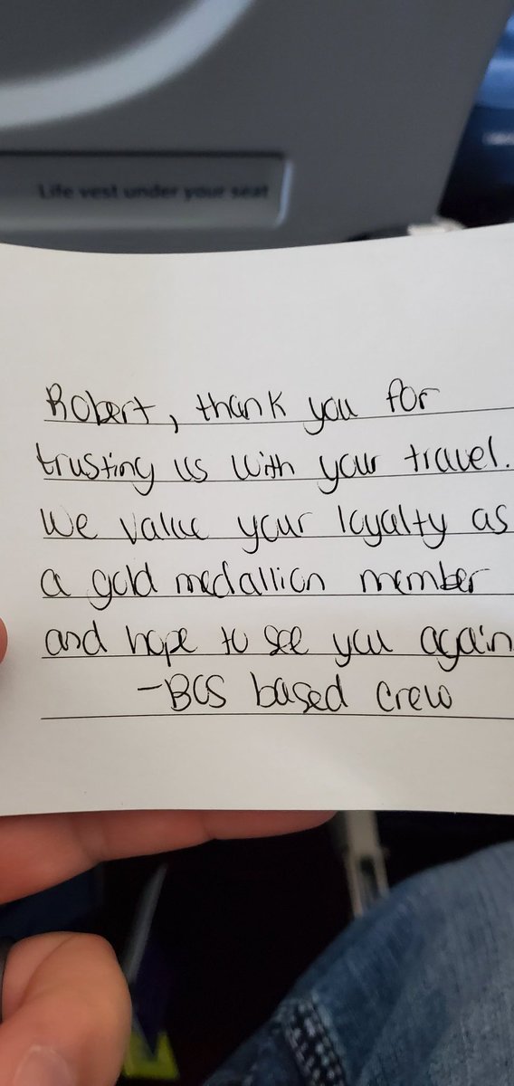 Mad4morg's tweet photo. @Delta This why I love flying Delta, it's the little things like this! https://t.co/AhQAZqzTTo