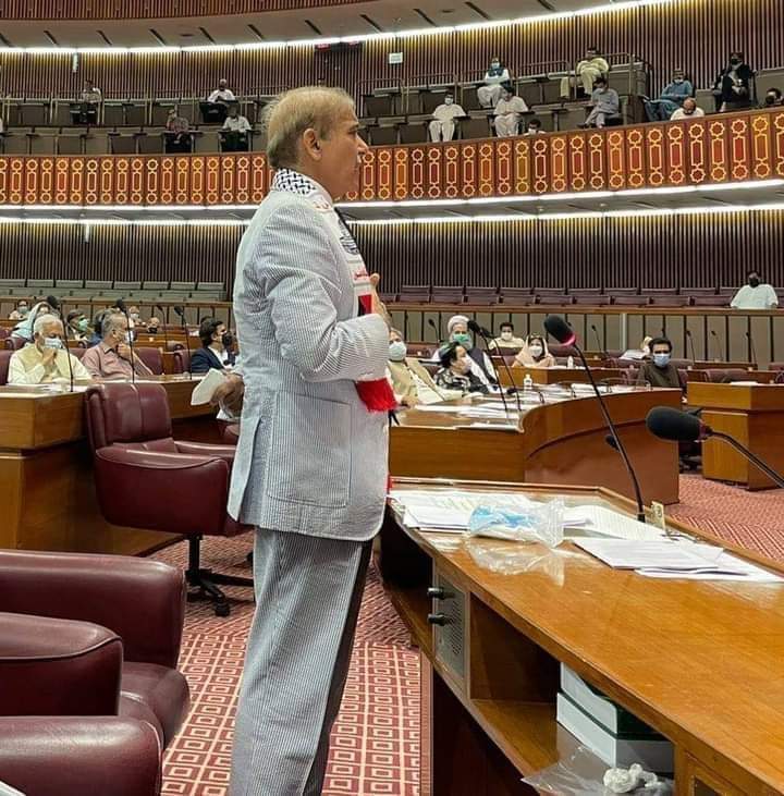 AyenaNaseemPTI's tweet photo. Stealing votes is also a sin
And how can a person who wants to win by stealing votes run the country lawfully? #PakistanMovingForward
#ECP_Deep_pockets https://t.co/tAYQezDIXD