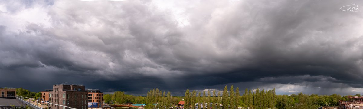 This is my best effort at capturing the storm clouds that seem to be all around us right now - 12 separate shots, merged into one pano. May need a click! <a href="/scenesfromMK/">scenesfromMK</a> <a href="/DestinationMK/">DestinationMK🎈</a> <a href="/StormHour/">#StormHour</a> <a href="/ChrisPage90/">Chris Page - Weatherman</a> <a href="/mkfm/">MKFM 106.3</a> <a href="/mk_citizen/">MK Citizen</a> <a href="/itvweather/">ITV Weather</a> <a href="/AngliaWeather/">Anglia Weather</a> <a href="/bbcweather/">BBC Weather</a> <a href="/campbellwharf/">Campbell Wharf Marina</a>