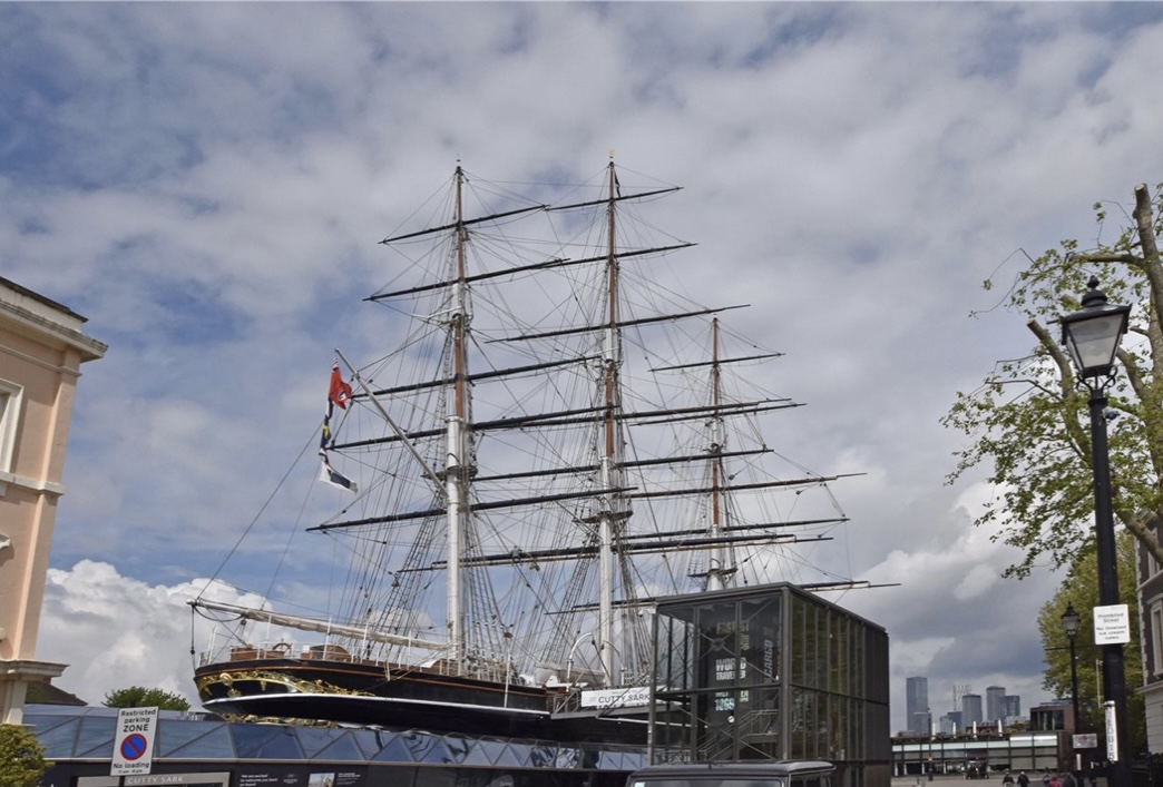 WinkworthUK's tweet photo. New to the market with Winkworth Greenwich you do not want to let this one sail past you 🚢
This incredibly rare 4 bed Georgian townhouse is located next to the famous Cutty Sark.
To arrange a viewing please visit https://t.co/nKeyw2OzfO
#localpropertyexpert #luxuryhomes https://t.co/OUFyrS0ICQ