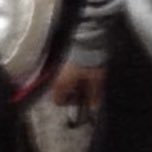 เห็นรูปครอบครัวรูปนี้บ่อยมากแต่เพิ่งสังเกตว่าเจโน่ถือแว่นเอาไว้ แปลว่าโน่ใส่แว่นไปไหนมาไหนตลอดเลยอะดิ เอ็นดูจังเด็กฮอตที่สายตาสั้น