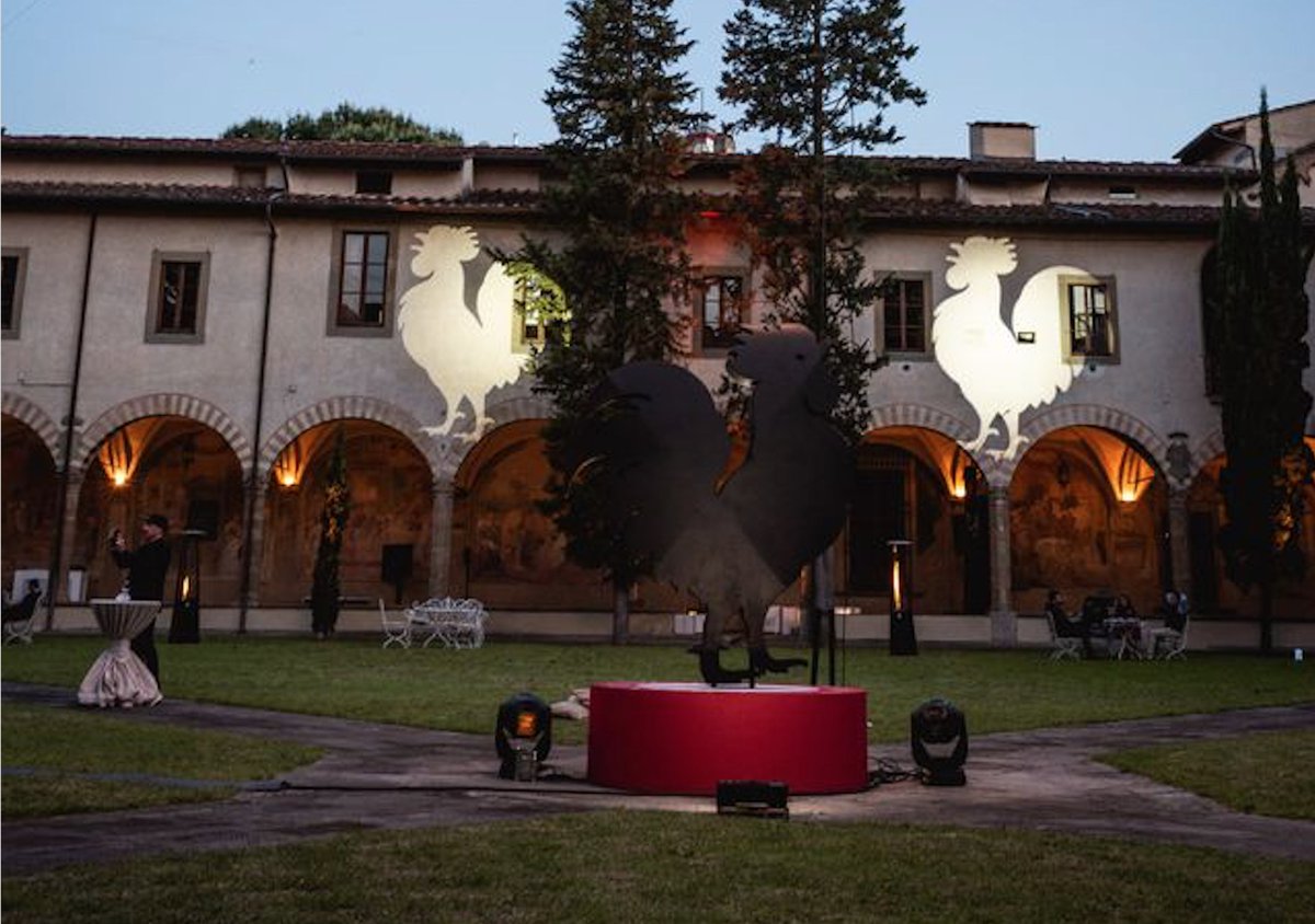 chianticlassico's tweet photo. Con la fine dell'ultimo giorno di degustazione a Firenze si è appena conclusa la Chianti Classico Connection 2021. Oltre 20.000 assaggi di vino #GalloNero serviti in 4 città diverse: #Firenze, #Londra, #Chicago e New York, unite in questi giorni dal simbolo del #ChiantiClassico. https://t.co/UeD4jDVYCG