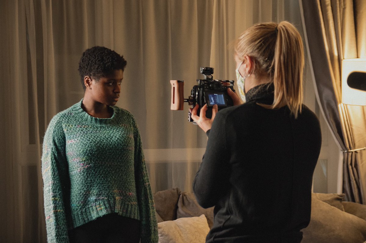 JamieMelvilleO's tweet photo. Just finished editing some behind-the-scenes shots I captured during the final filming day for @BasementBunch_ upcoming limited series ‘Thick as Thieves’. https://t.co/qmITZJCu3y