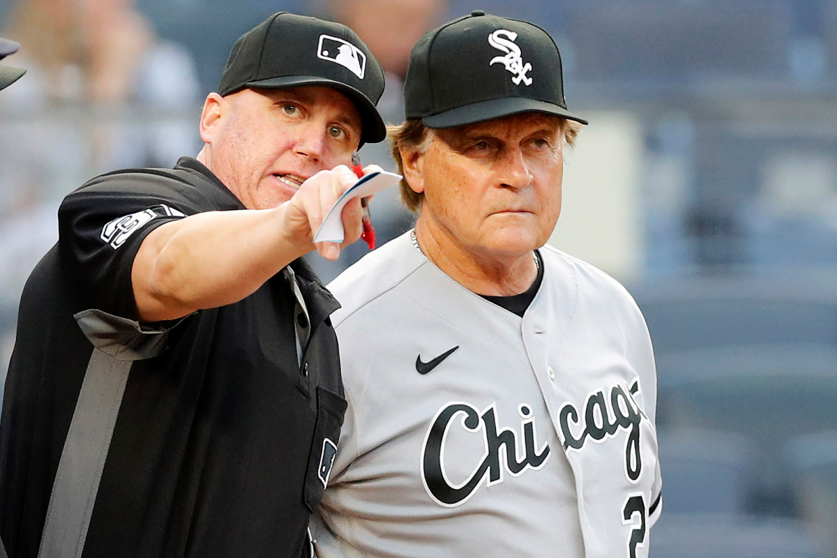 Tony La Russa is making mistakes on the field too