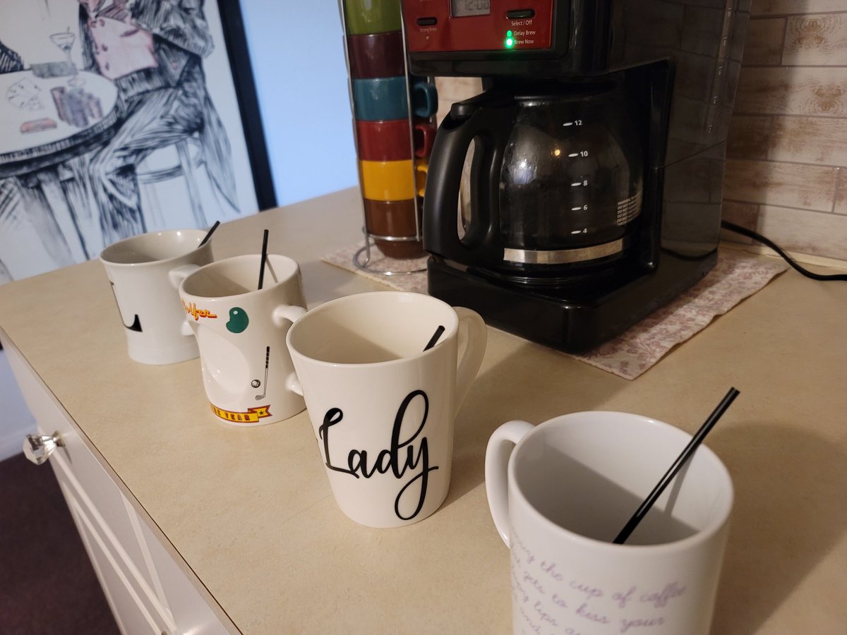 butterfly_lexy's tweet photo. Coffee time again @ChickenRanchNV ready where my girls at.....@gigi_tomomi has story time to be a fly on the wall for this one y'all.....#coffeetime #mondaythoughts #MondayMotivaton #secretstories #secretconfessions https://t.co/qzPtqFfcyb