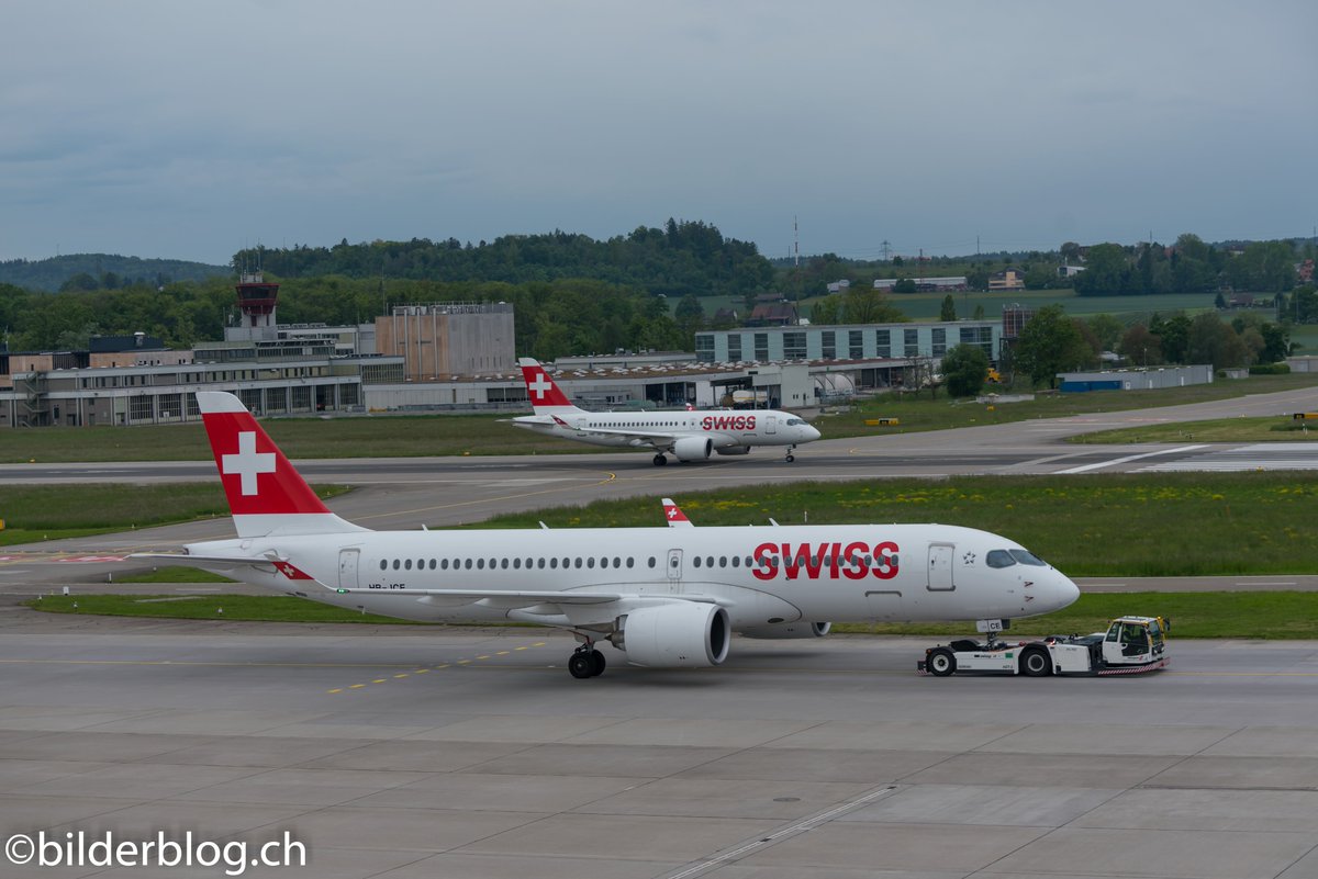 bilderblog's tweet photo. Airside Foto Zürich LSZH, Tour 24.05.2021
#bilderblogch #avpic #aviationpic #avnerd  #aviationpic #avgeek #avgeekspotting #aviation #instagramaviation #aviationphoto #aviationpics #aviationphotographer #aviationphotography 
#flughafenzürich #flughafenzurich #zurichairport https://t.co/ipeXYUwlMk