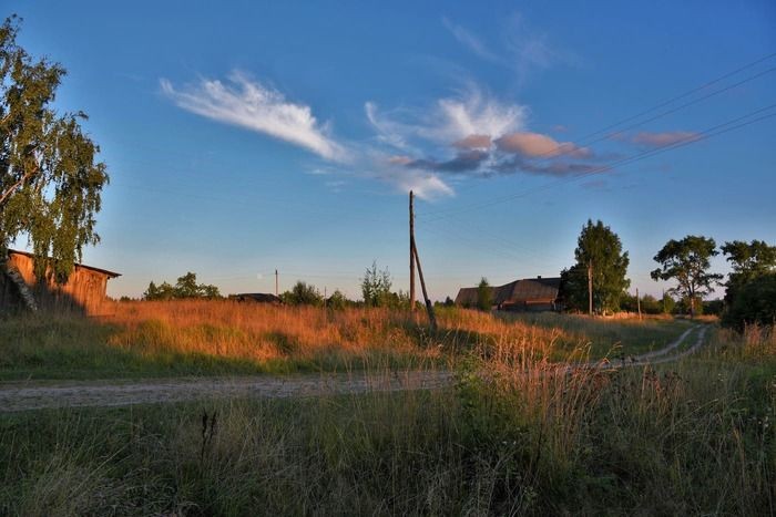 деревня вечером летом. деревня летом. деревня вечером летом. деревня вечером летом. деревня лето вечер.