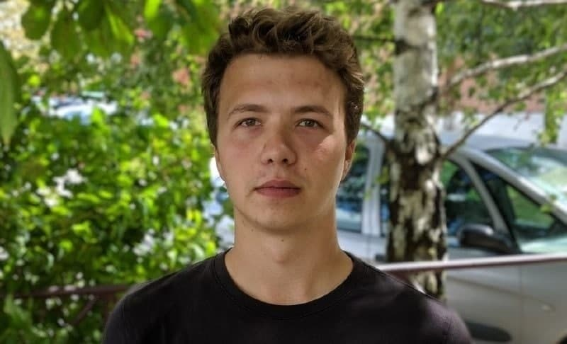 franakviacorka's tweet photo. .@belamova: yet unconfirmed information - Roman Pratasevich was found in the hospital in Minsk. He is in critical condition due to a heart problem. https://t.co/Xveb7COI6E