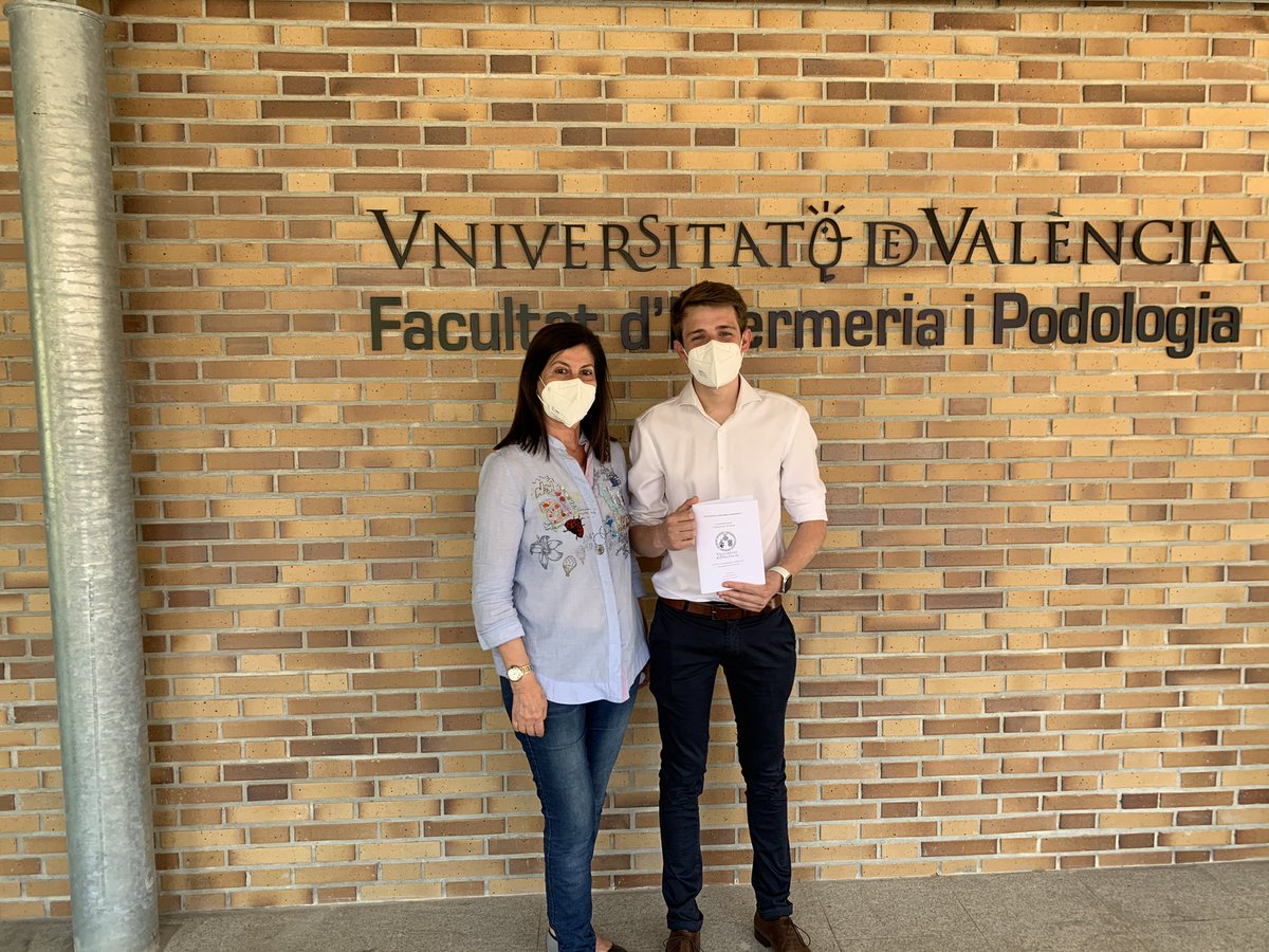 Presentación TFG “ ?es el fin de la mascarilla quirúrgica?”. Una satisfacción haber sido su PACSS en el Quirófano.