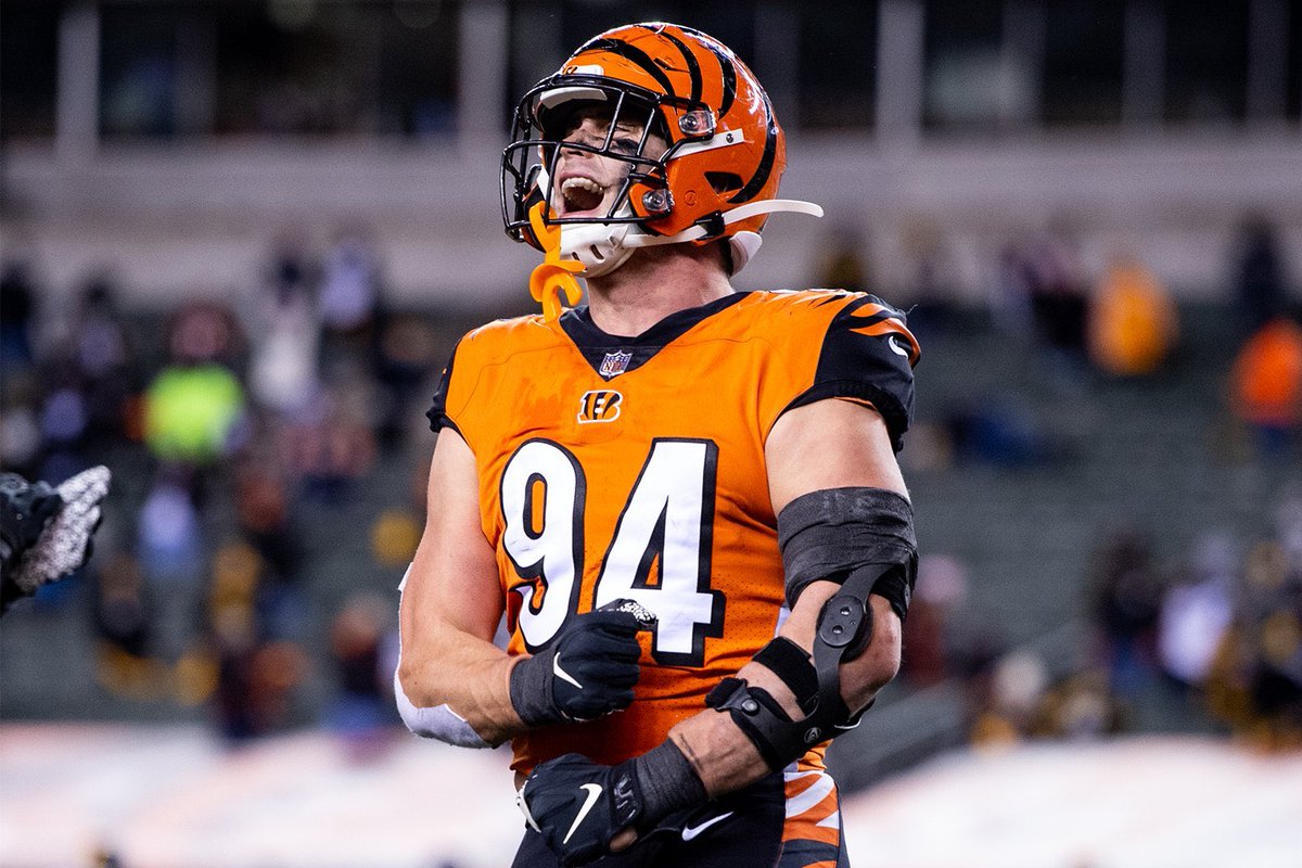 James (buckets_nuggies) Twitter