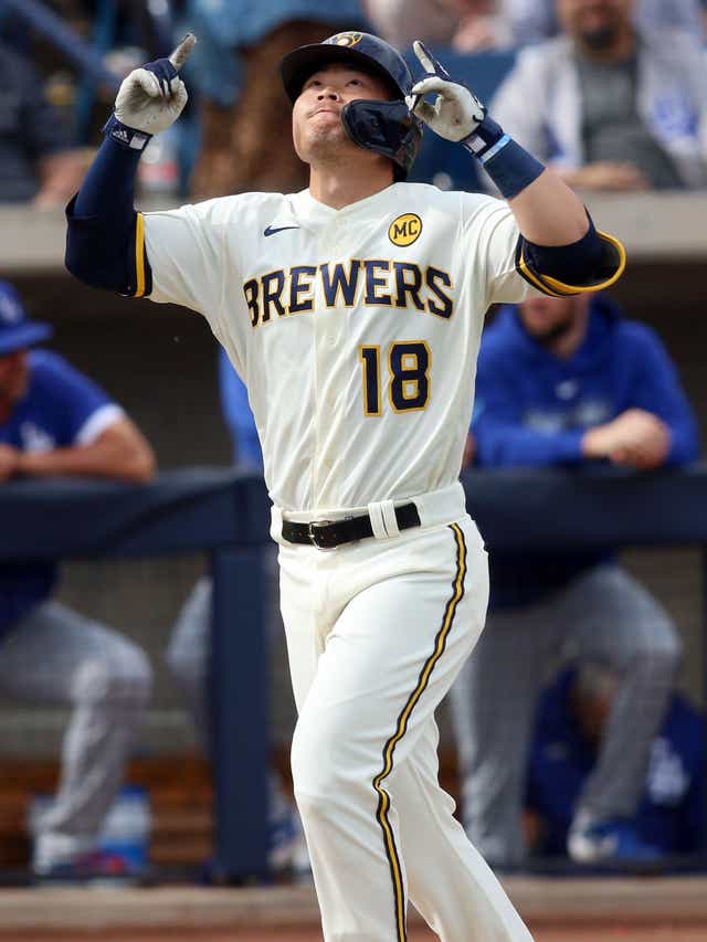 Keston Hiura is back tonight against Blake Snell &amp; the Padres!

Wanna go?

I have a pair of tickets for one follower who RTs (not QTs) this by 1:45pm.

Winner must be able to accept electronic transfer. Winner will be DM'd by 1:50pm. If you enter, please do try to pay attention.