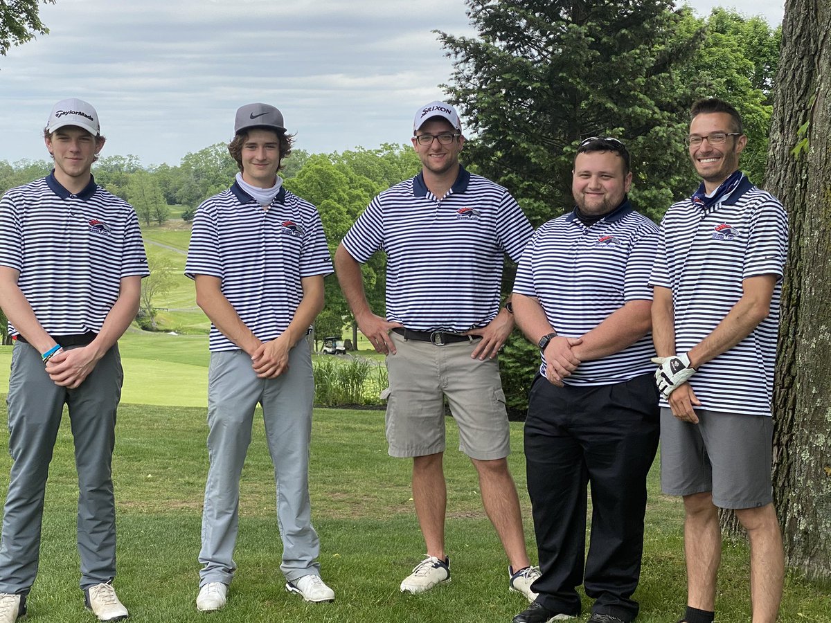 SUNYOrangeColts's tweet photo. The Region XV Championships have begun!  Orange is the clear favorite to win the team title. https://t.co/2n06gpw2WJ