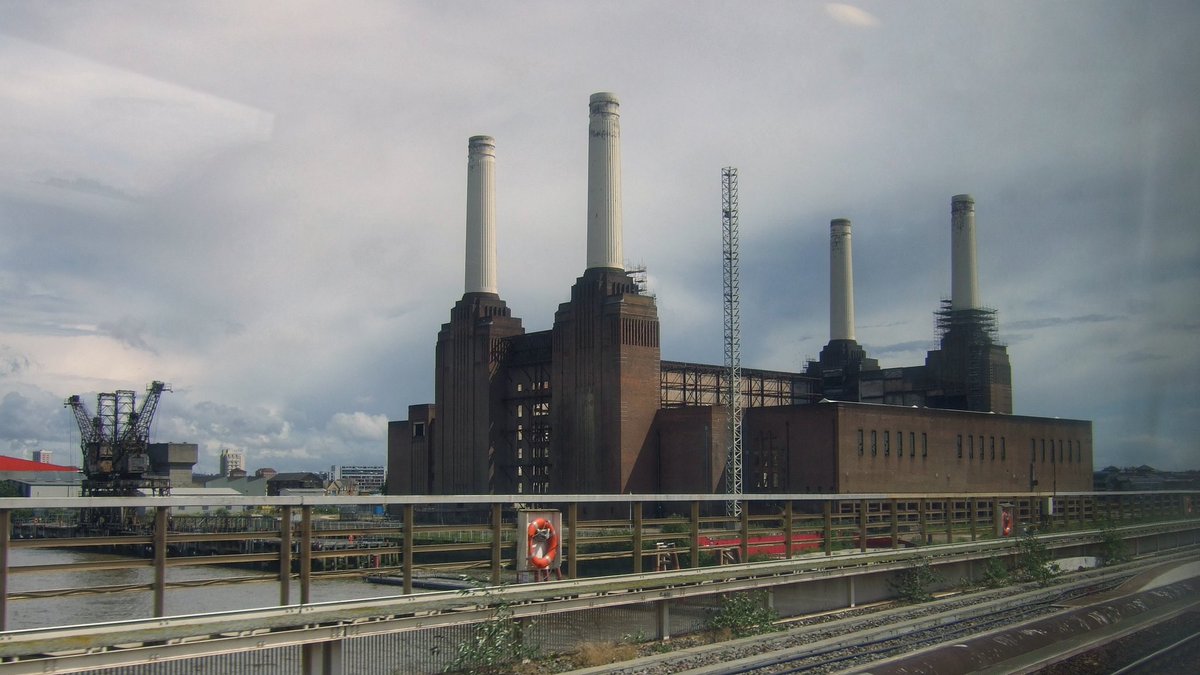杉 旅行 バタシー発電所 Battersea Power Station ロンドン イングランド Travel 杉 旅行 バタシー発電所 Battersea Power Station ロンドン イングランド Travel