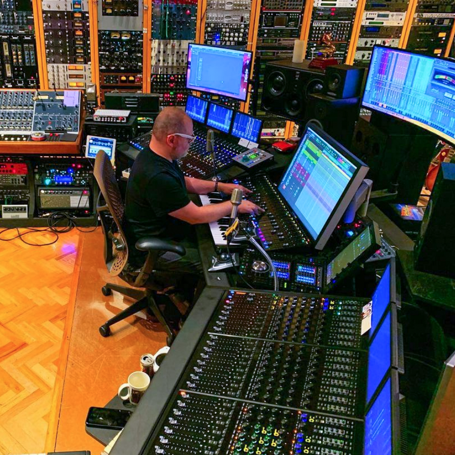 AvidProTools's tweet photo. 📷 https://t.co/sbssc5ZUnF
▶️ https://t.co/xfmRkQ7RPJ
#avisd6 #delcosmos #recording #mixing #daw #protools #avid #iamavid https://t.co/TNMZGqF9Za