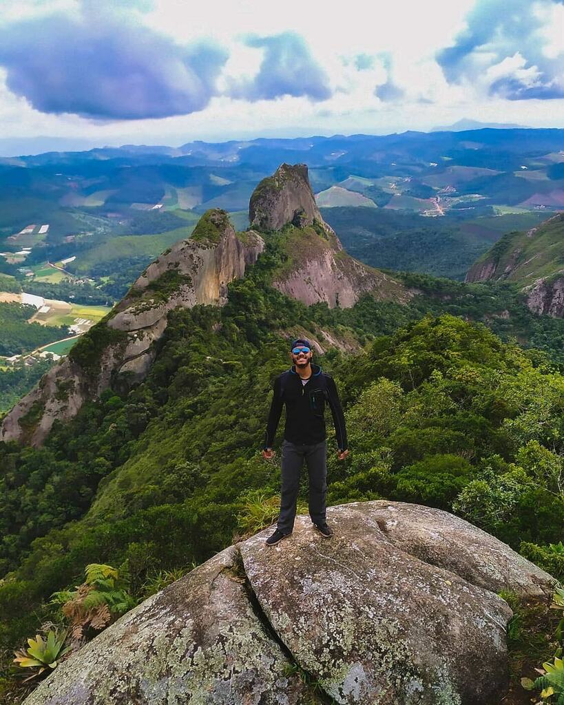 capixabadagema's tweet photo. • @renanstoltz A vida me ensinou a nunca desistir, nem ganhar, nem perder, mas procurar evoluir [...] 💪🏼🧗🏞️

.
. Pedra do Garrafão em Santa Maria de Jetiba, ES
.
.
.
.
.
.
.
.
.
.
.
#respirofotografia #espíritosanto #naturezaemfotos #naturefoto #ig_e… https://t.co/kEjpDOos6y https://t.co/Xgod9ptYPR