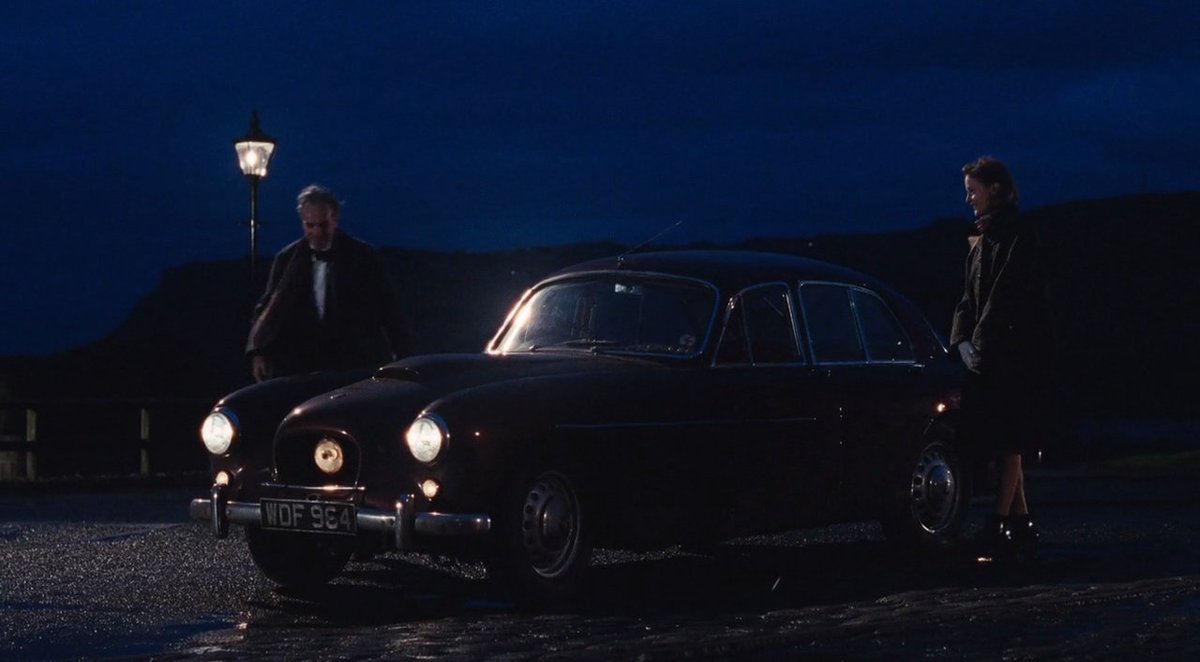 TheCinesthetic's tweet photo. phantom thread (2017) dir. paul thomas anderson https://t.co/Wwn7NDtqhj
