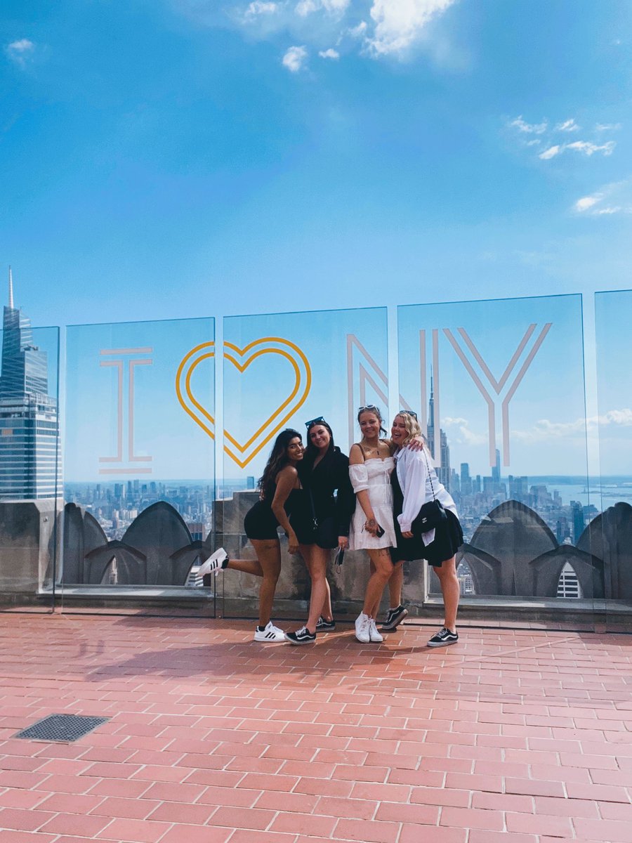 AbbeyDering's tweet photo. Oh NYC I miss ya https://t.co/pLL6hjFQ9U