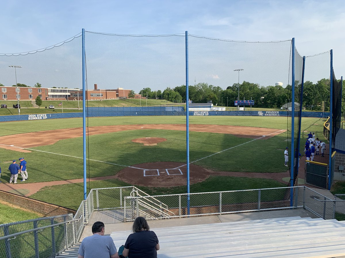 BGrubenhoff's tweet photo. When we’re not playing we’re watching! My kiddo just lives and breathes baseball. Great night to see my nephew play! @SKHSbaseball #Grubes #33 https://t.co/hB0Kzm0qXz