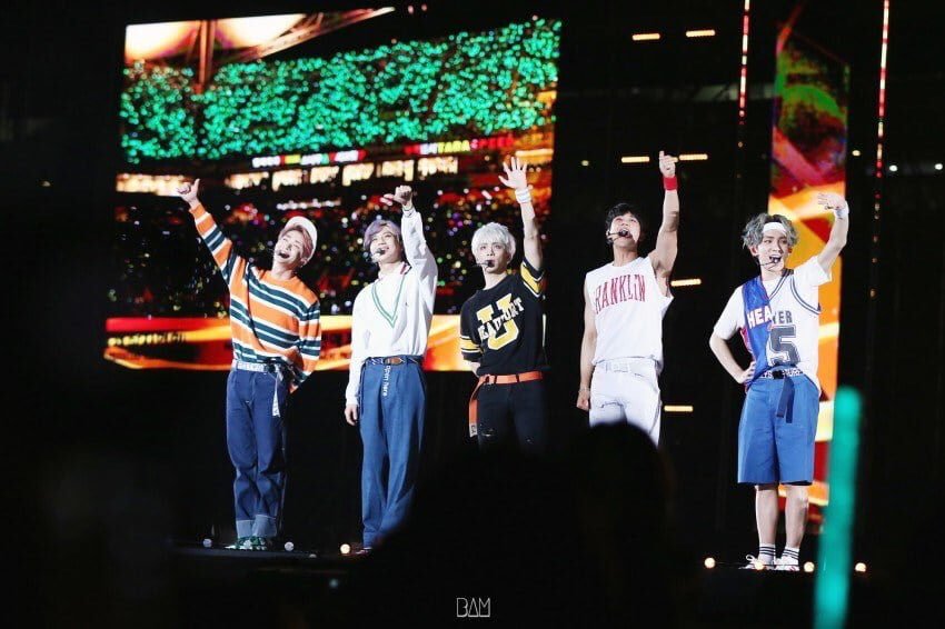 #HappySHINeeDay 
#Happy13thAnniversarySHINee 

Lee Jinki 
Kim Jonghyun 
Choi Minho 
Kim Kibum 
Lee Taemin