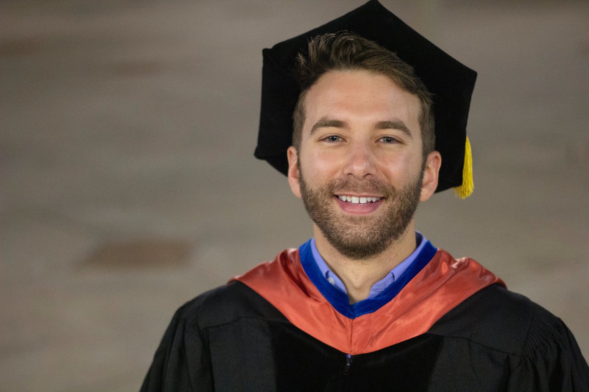 stier_andrew's tweet photo. I am now officially Dr. Andrew Stier.
#UTGrad21 #cockrellgrad21 #PhD #hookem https://t.co/3QNLBYPzUh
