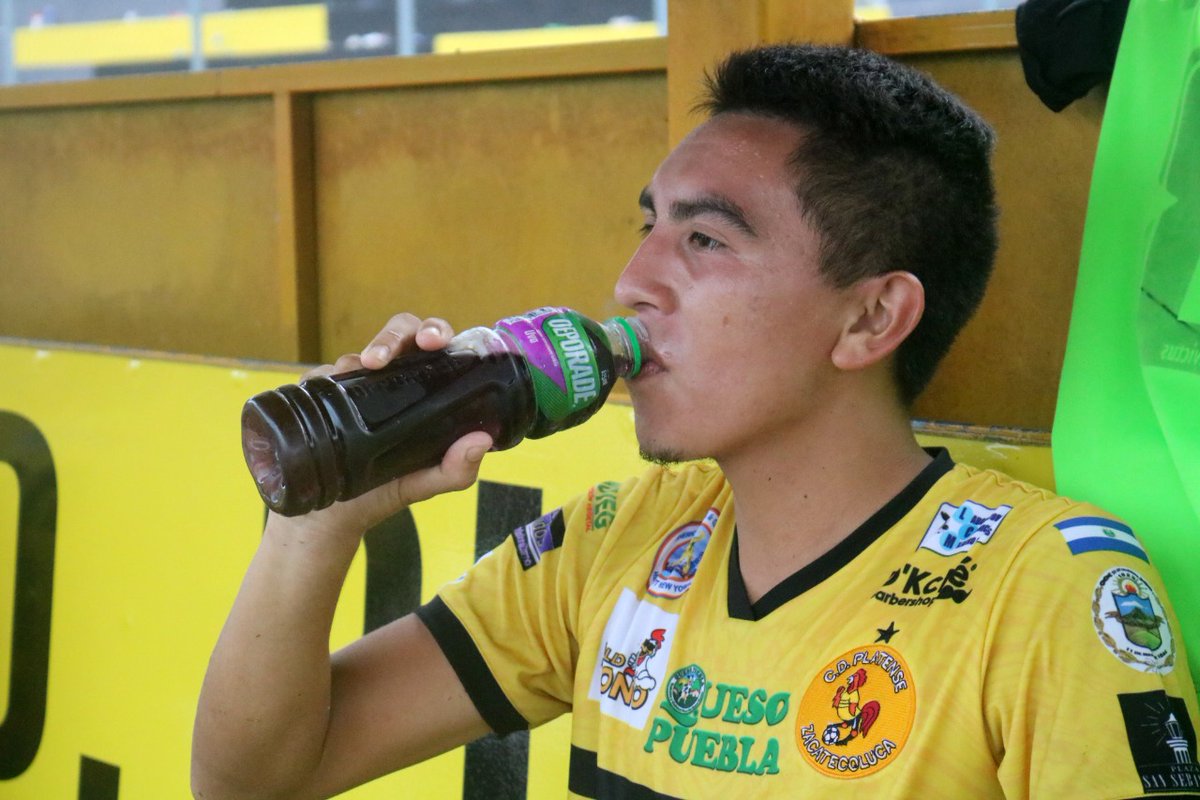 cdplatense_sv's tweet photo. Le damos la bienvenida a nuestro nuevo patrocinador Deporade El Salvador.
Ayer nuestros jugadores luego del partido se hidrataron con Deporade.
El futbol es mejor con tu sabor favorito de #Deporade https://t.co/IYmymXfQyN