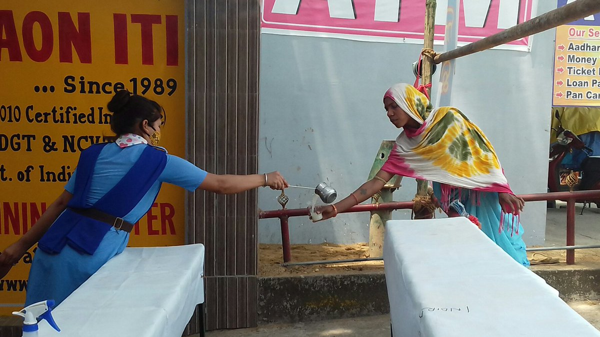 SaloKujur's tweet photo. "Service to humanity is service to God....."
#bsgindia
#OSBSG
#worldscouting
#mopindia
#stcbargaoniti
#WOSM
#WAGGGS
#happyscouting https://t.co/RPtKWvpibl