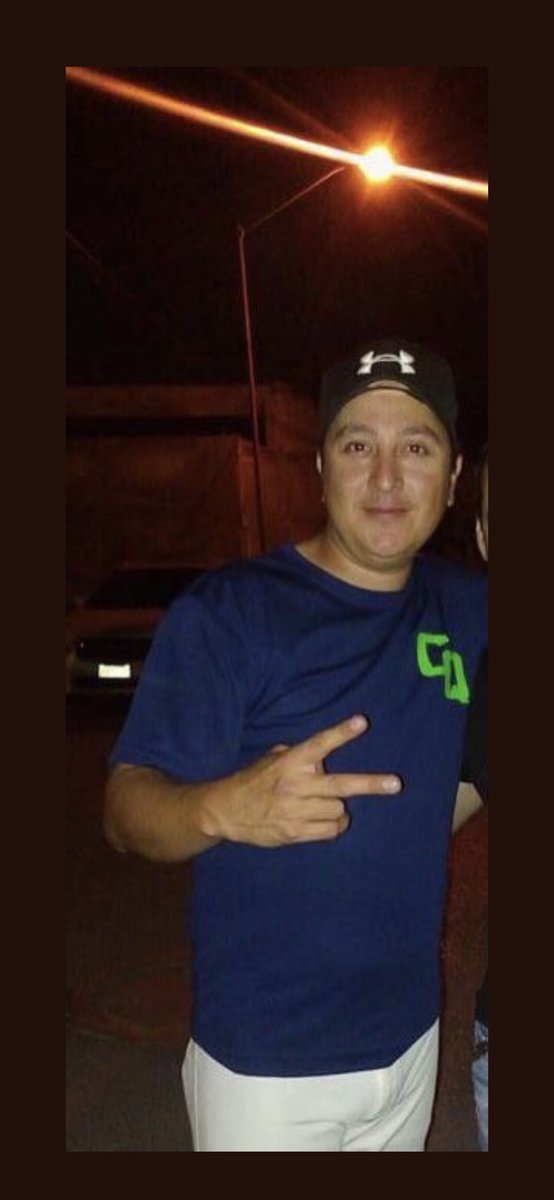 campos_humberto's tweet photo. Ya se pelo pero RT para que todo México se entere que agredio a un Sr. De la tercera edad y le tumbo varios dientes nombre Rícārdø Gárzâ Ęstrådã los hechos sucedieron  en Quinta Colonial en Apodaca https://t.co/AfZNjiflp0 https://t.co/4PAtaKN2Og