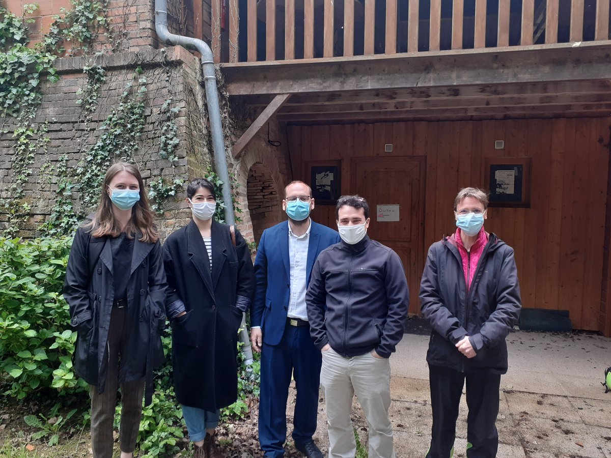 LVETVouneuil's tweet photo. Ce matin, des membres du Collectif #VienneEnTransition se sont réunis sur notre canton, à Béruges.
Ils incarnent le projet commun de gauche et écologiste sur l'ensemble du département, projet qui s'appuie sur des valeurs communes #écologie #solidarité et #démocratie https://t.co/zy7WNgxjFB