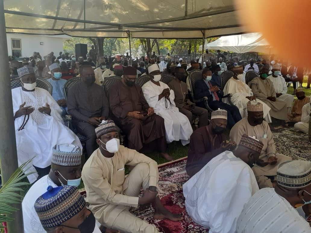 Tabitha07184945's tweet photo. The Nigerian Army has observed 3-days prayer  for the repose of the soul of late Chief of Army Staff (COAS) Lieutenant General Ibrahim Attahiru and others who died in the ill-fated Beechcraft King Air 350 crash at Kaduna earlier on Friday. https://t.co/RmDy2ClLh8