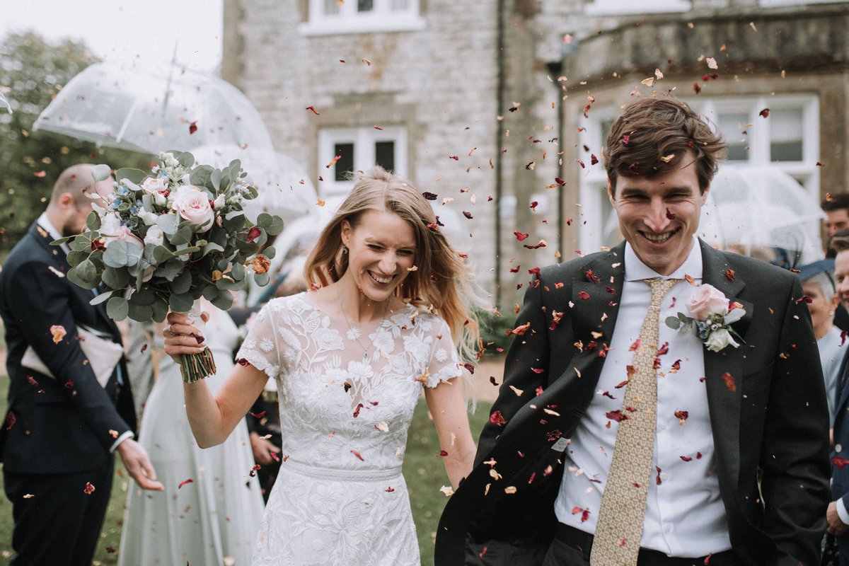 leahweddings's tweet photo. Congratulations Aggie and James! I loved heading down to Hampshire to @LangrishHouse for their gorgeous wedding yesterday. Full of such joy, an absolutely wonderful day for a truly lovely couple. 🤍 https://t.co/z4XV8o68Vo