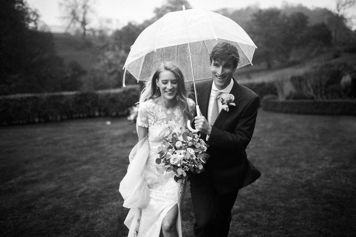 leahweddings's tweet photo. Congratulations Aggie and James! I loved heading down to Hampshire to @LangrishHouse for their gorgeous wedding yesterday. Full of such joy, an absolutely wonderful day for a truly lovely couple. 🤍 https://t.co/z4XV8o68Vo