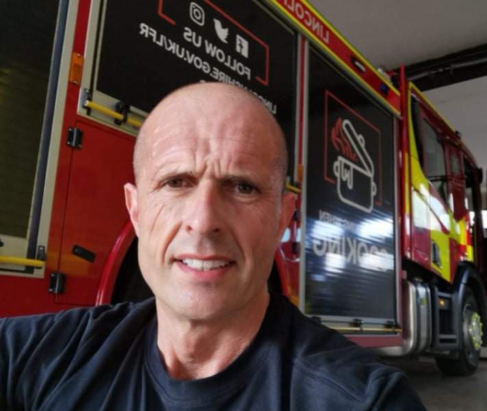 For the month of May, Crew Manager Simon Coxell is currently completing 500 burpees everyday
wearing full fire-kit! He's raising funds for 2 charities - The Fire Fighters Charity and Skegness Nature Land   You can support Simon by donating here
justgiving.com/crowdfunding/5…